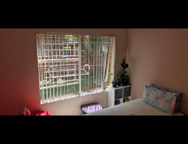 3 BEDROOM APARTMENT FOR SALE IN WILGEHEUWEL